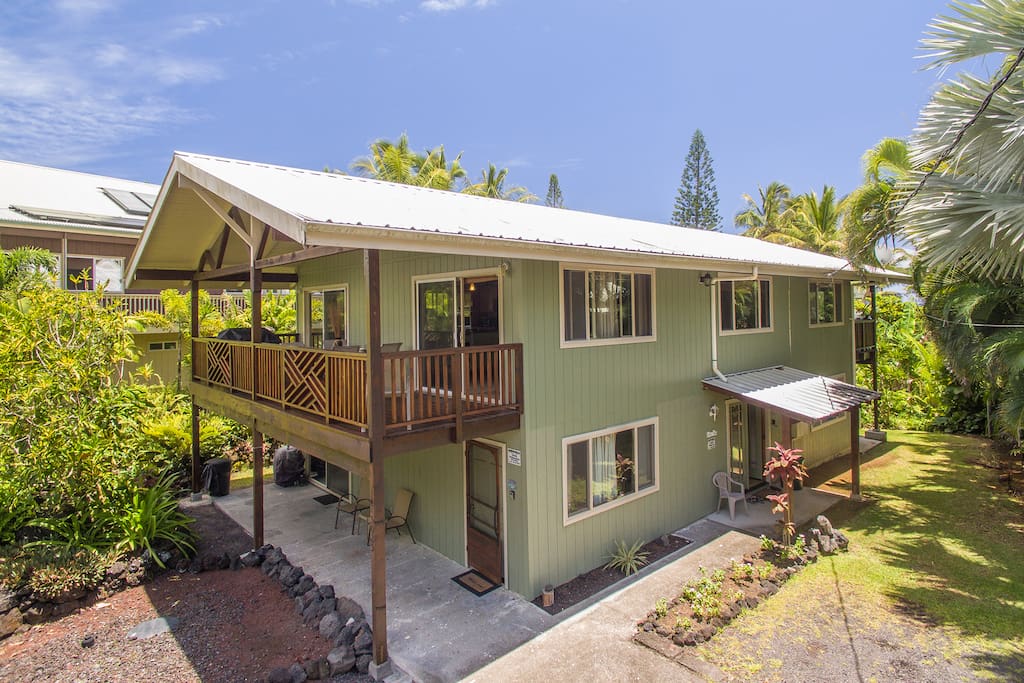 Welcome to Hale Pilialoha Studio! (The Studio is the downstairs front half of the house.)