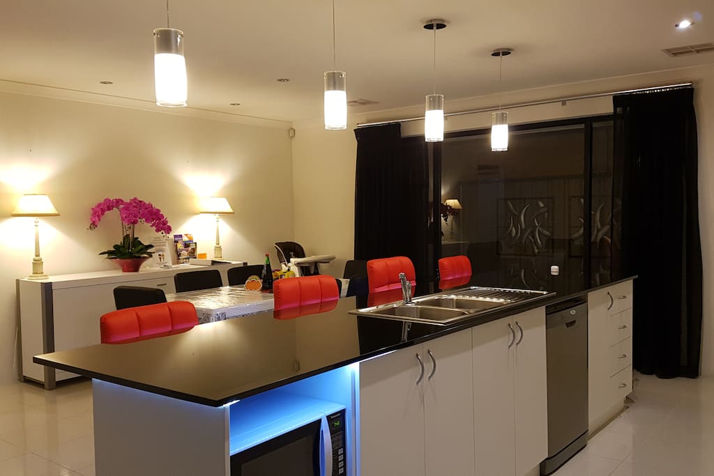 Nice and cozy Dining and Kitchen space.