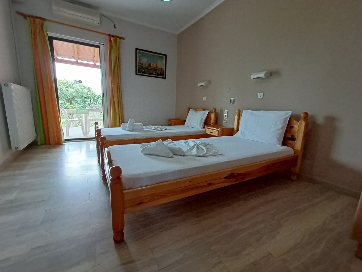 غرفة النوم 2