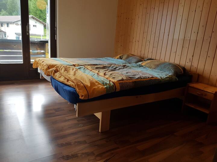 Schlafzimmer EG  rechts