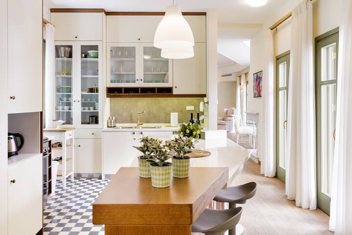 The Acropolis Garden House in Historic Plaka gallery image 5