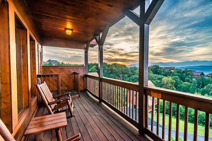 Spring Deal Breathtaking 270°views Hottub Sauna Arcade Kingbeds Close 2 Parkway - Gatlinburg, TN