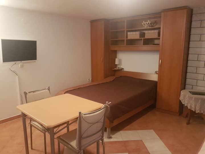 Studio Apartment Für 2 ❤ (Ap. 2) - Pula