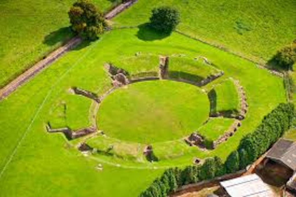 Caerleon Amphitheatre - 10 min walk