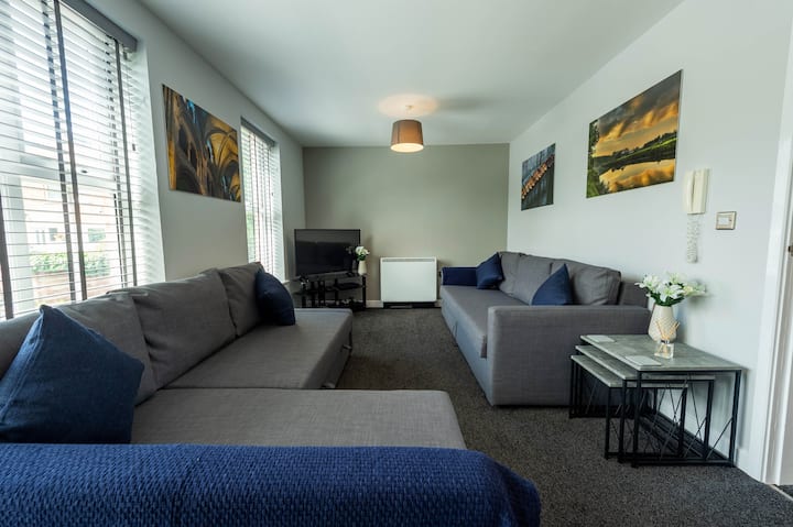 The Durham Pad. A Stylish Flat With Parking. - Durham