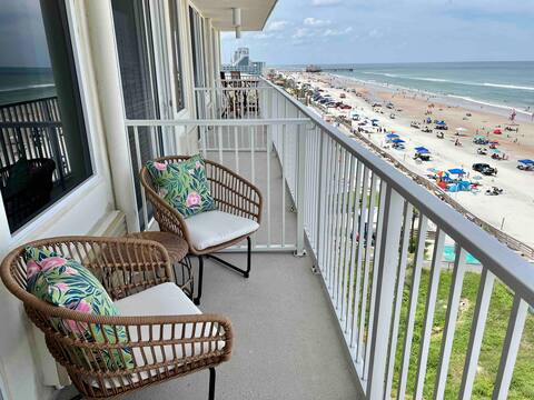 *New* Pool Open! Direct Oceanfront 1 Bdrm King Bed