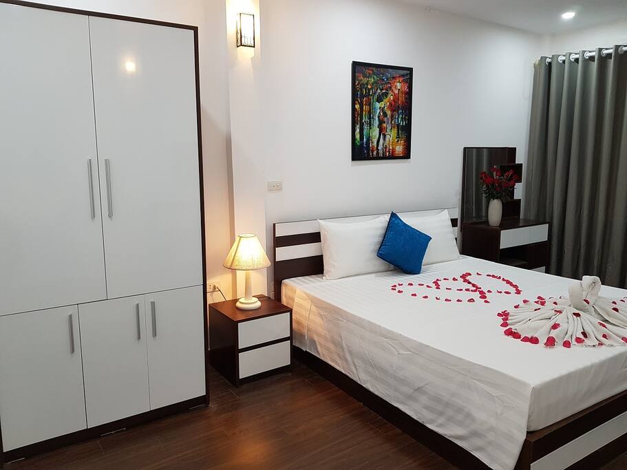 Honeymoon Room