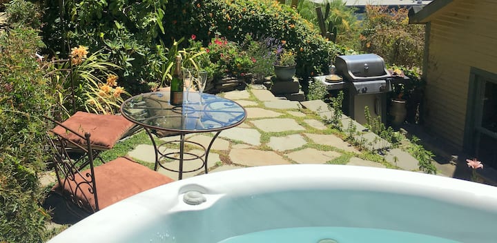 Relaxing Home With Views, Yard & Chef's Kitchen - Angel Island State Park, Tiburon