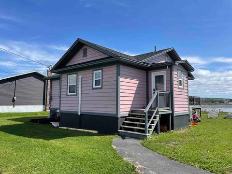 Stead’s Beach House