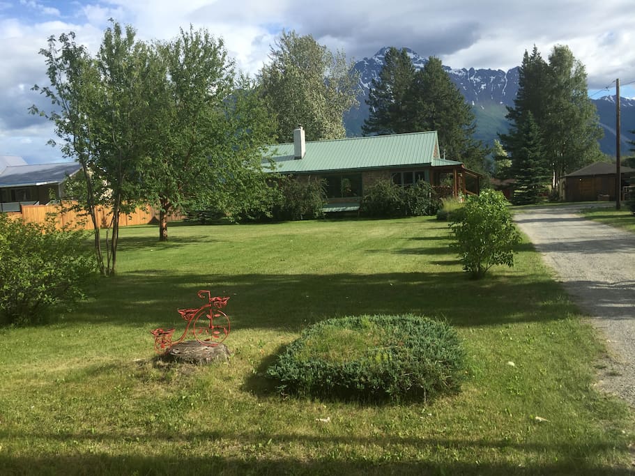 great view of pioneer peak and large yard