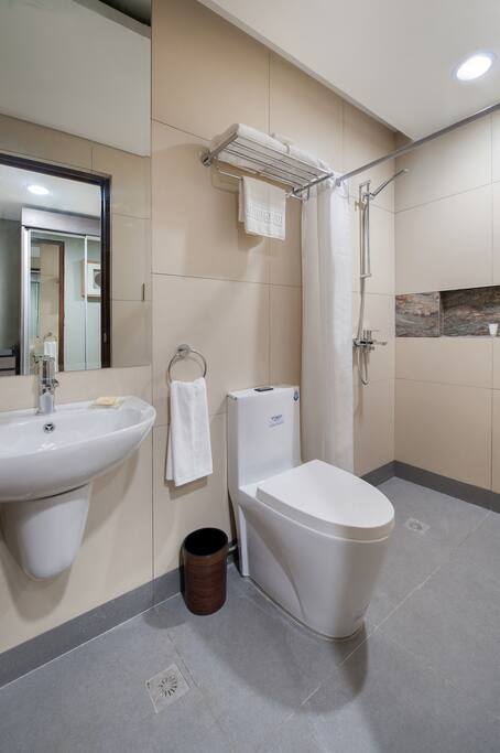 Modern bathroom for maximum cleanliness and comfort.