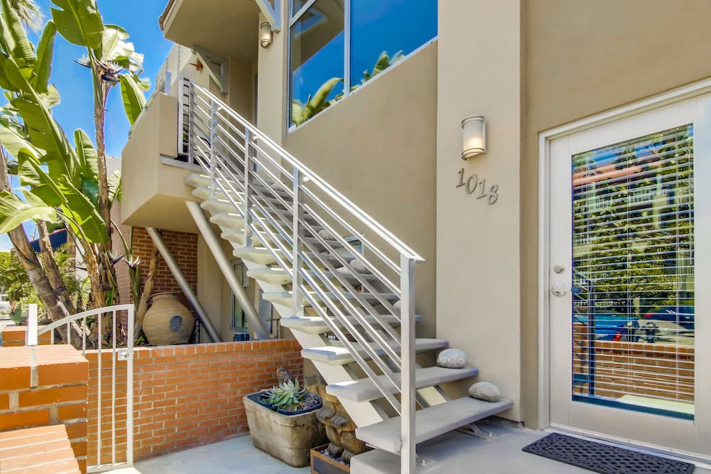 Plenty of exercise with these stairs with bottom entrance also.