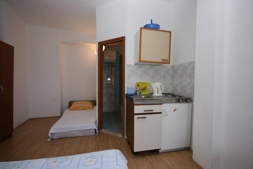 Kitchen, Surface: 2 m²