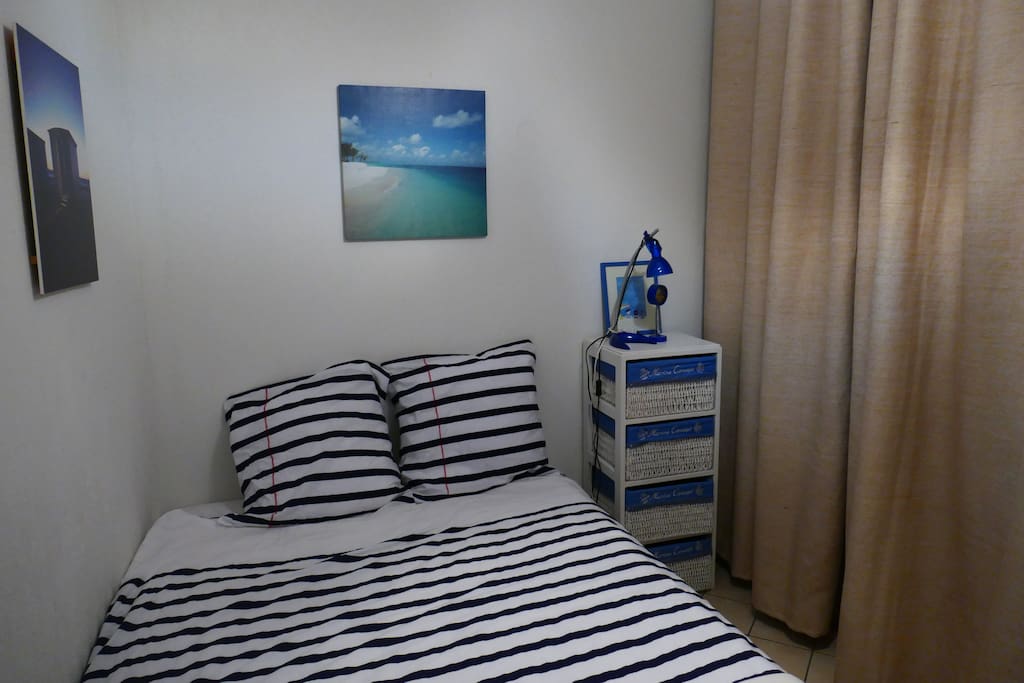 Chambre 2 - 1 lit 140