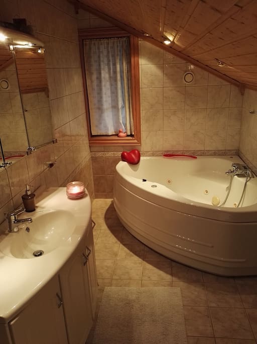 Bad med jacuzzi.
