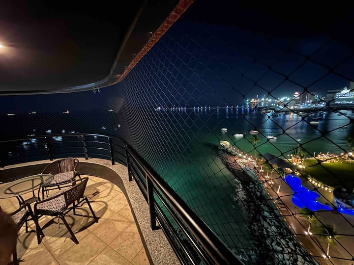 Foto do anúncio de Flat Beira Mar Fortaleza\nDe Frente ao Mar em Mucuripe, Fortaleza