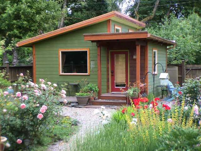 Urban Whiteaker Cottage