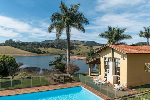 Charming site in Piracaia, by the dam