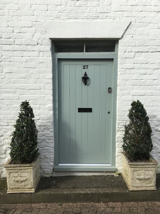 Welcome to Dropmore Cottage!