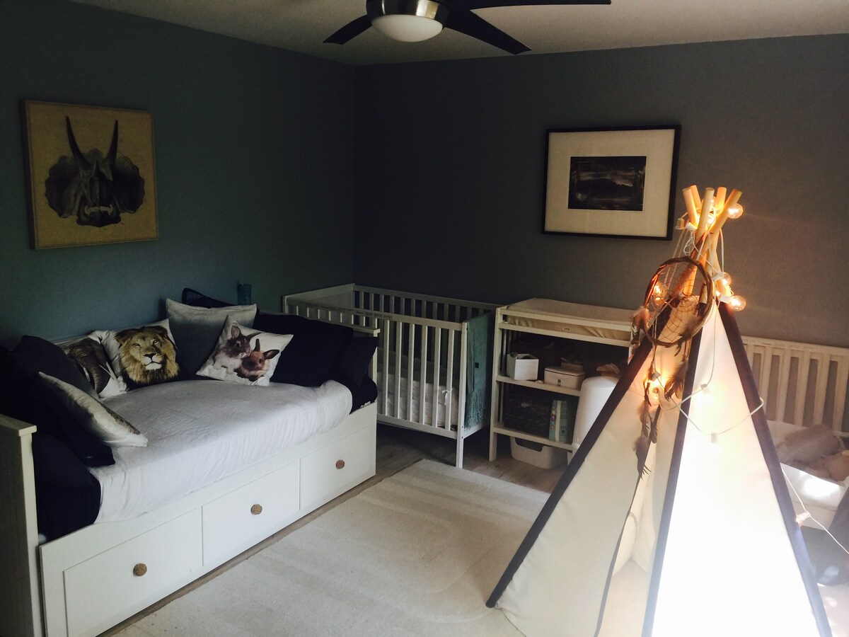 חדר שינה שלישי לאורחים / ילדים