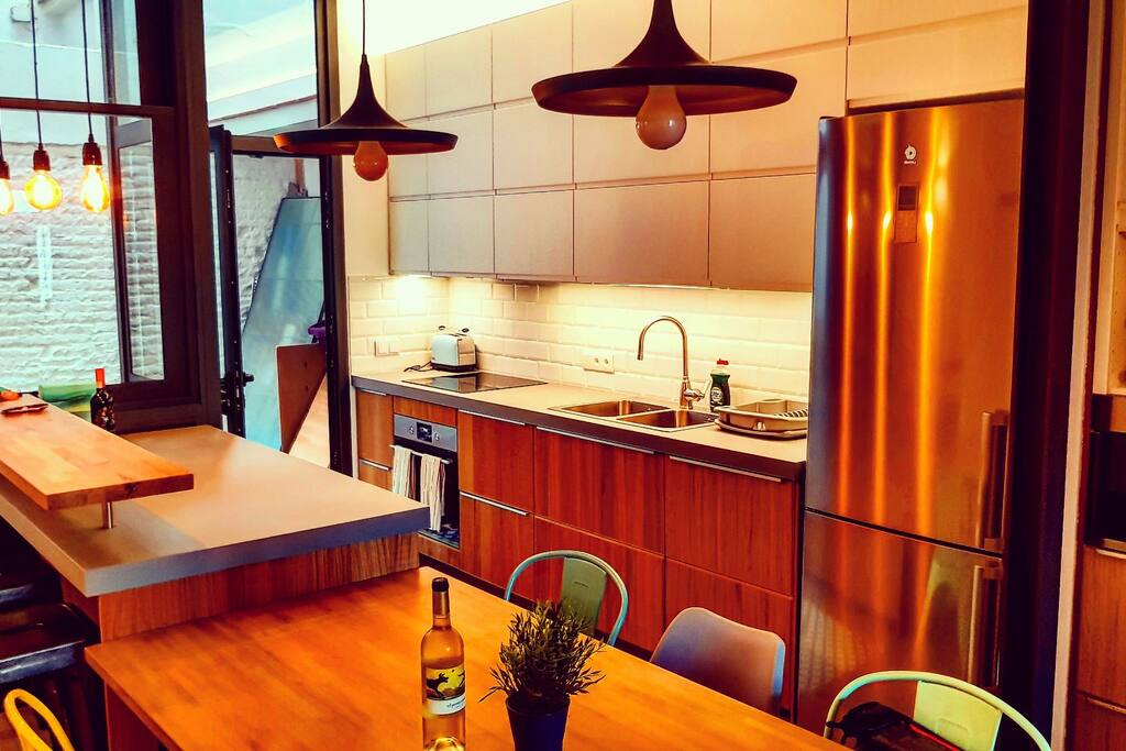 High-standard fully equipped kitchen