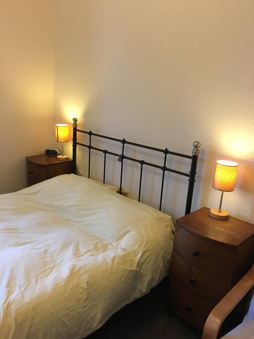 Double bed in bedroom 2