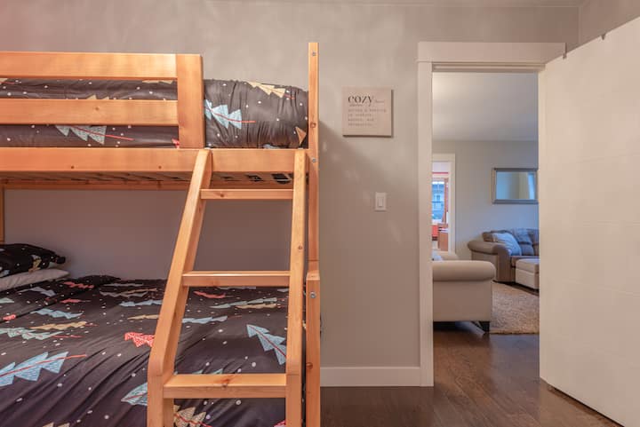 Двуетажна стая #2 - Единична/Двойна 