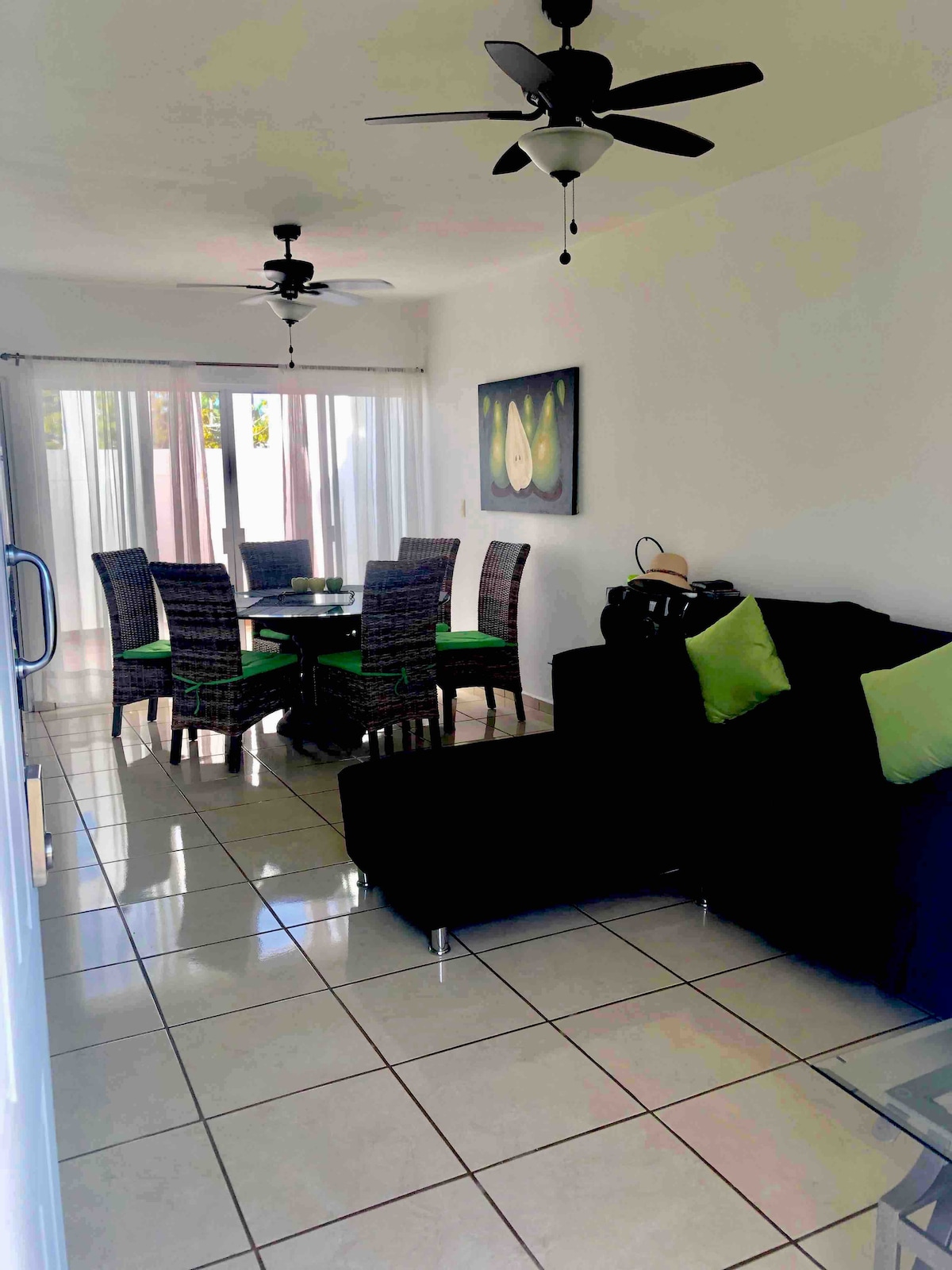 Popular Airbnb listing: Casa Serena in Las Jarretaderas