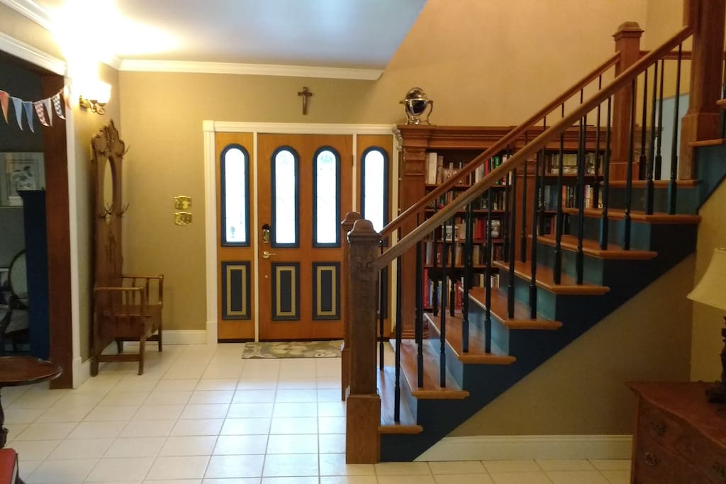 Front Entry Way