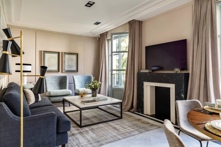 LuxaHome – Exclusivo apartamento con piscina gallery image 4