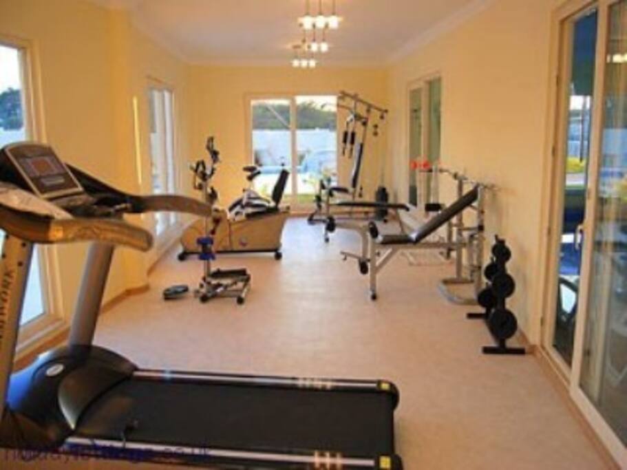 Free fitness area
