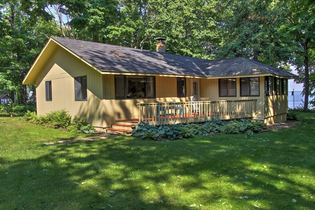 This 1,600-square-foot property comfortably sleeps 9 guests and offers an ideal waterfront location.