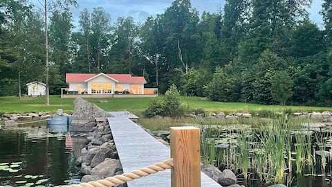 Popular Airbnb listing: Lakeside house with amazing view (check-in sunday) in Tingsryd