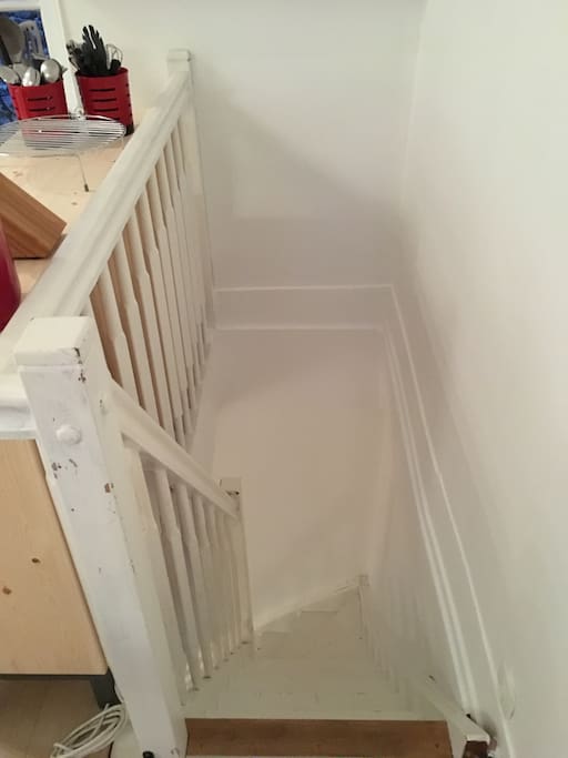 Escalier, barrière de protection pour les enfants