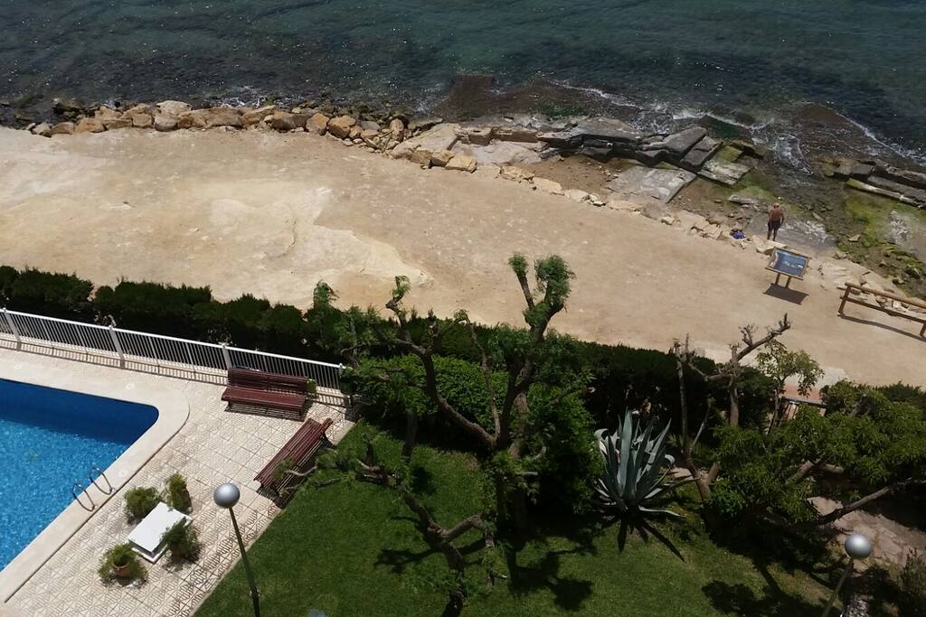 Piscina a pie de mar.