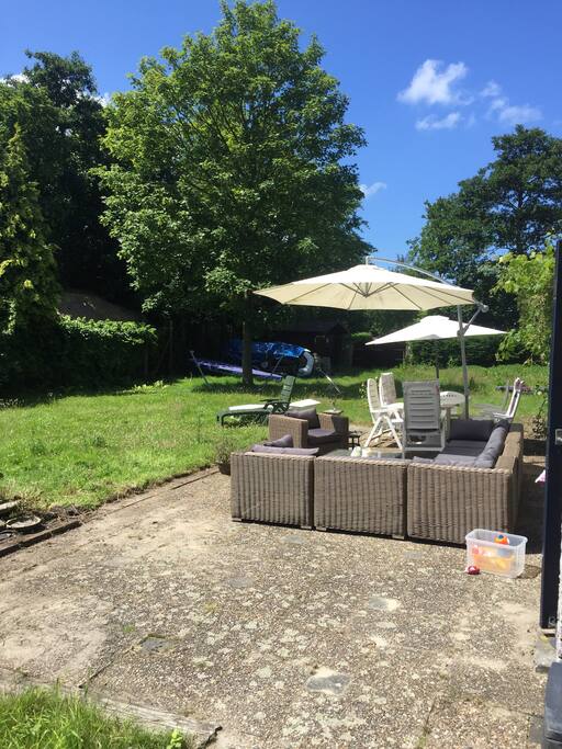 Terras op het zuiden met tuin