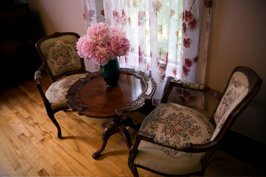 Bedroom 202