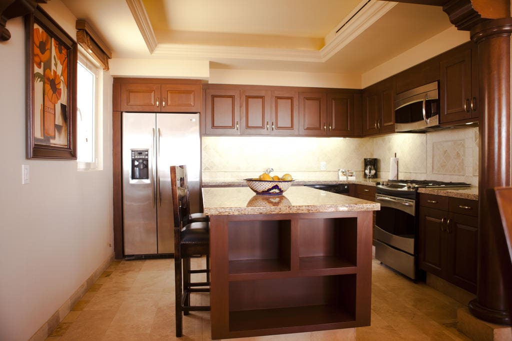 Full Kitchen