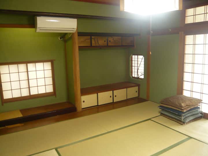 和室15人部屋　庭付き - 守山市