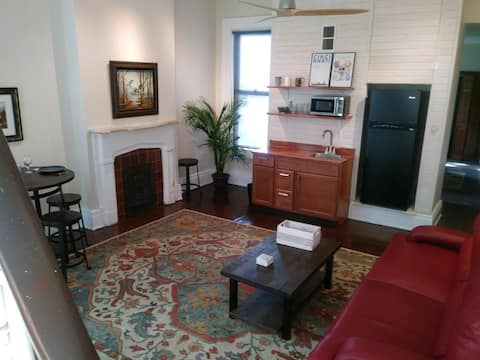 Top performing Airbnb: Entire 2nd Floor, Historic OTR/Downtown Cincy Apt. in West End