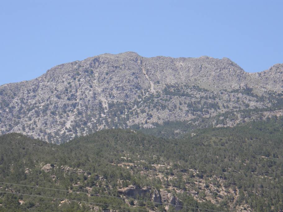 θέα του βουνού τριγύρω