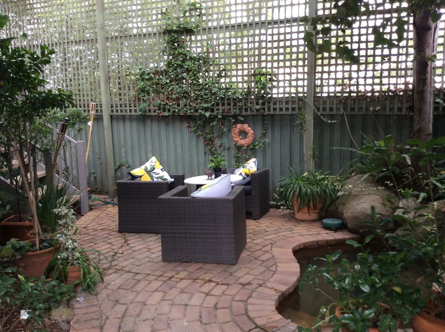 Private sitting area