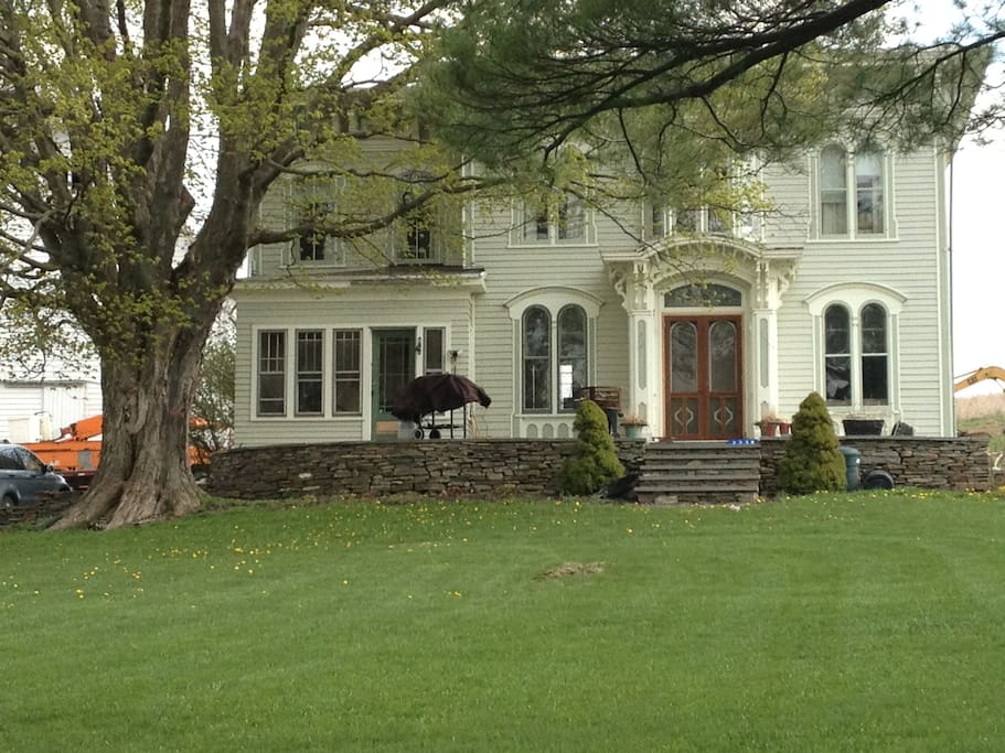 Lovely Italianate 1869 chalet.