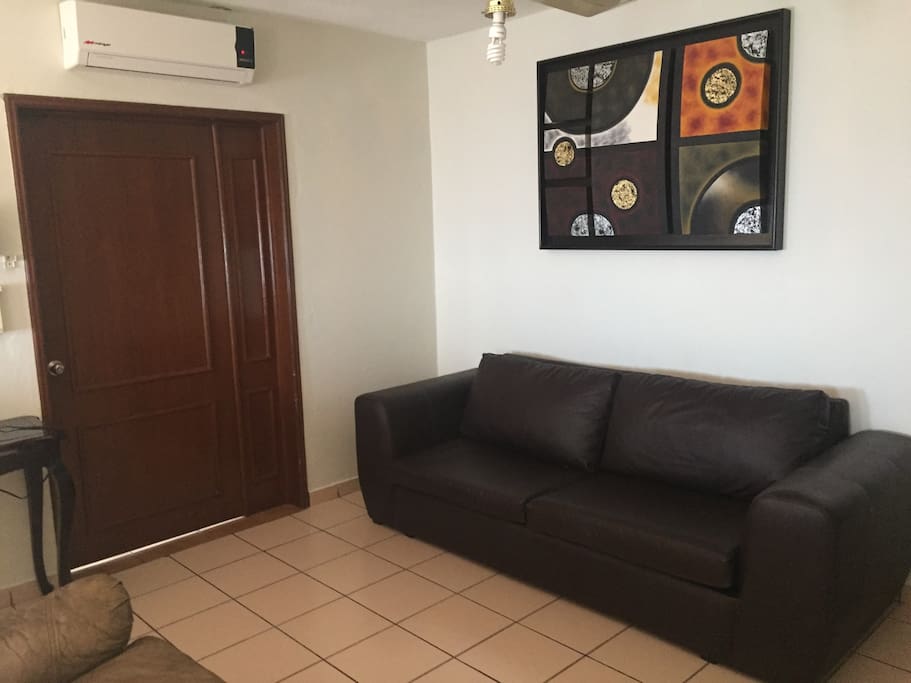 Sofa cama disponible