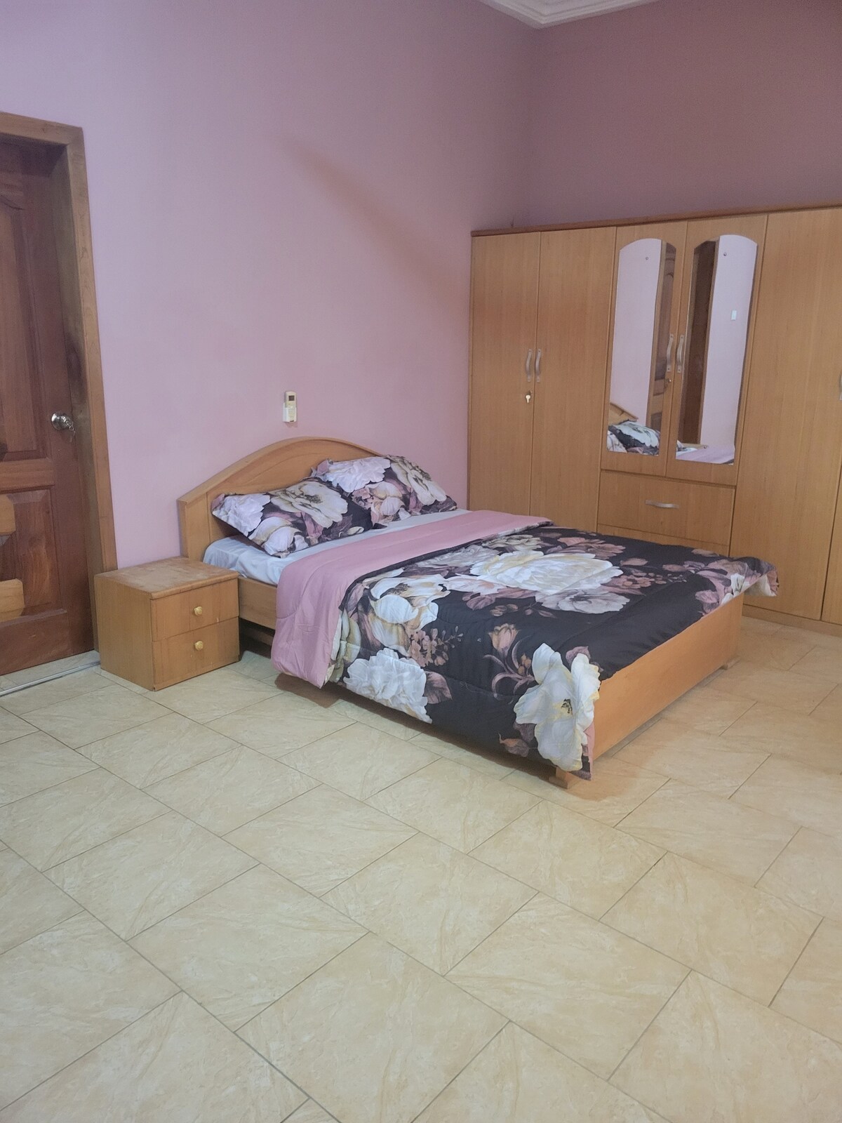 საძინებელი 2