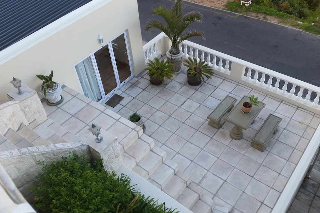 Large balcony to enjoy sundowners