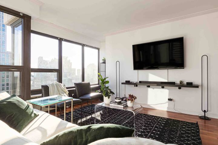 Spring in Chicago! Shopping, Restaurants, Views!