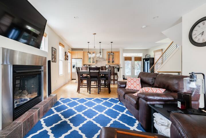 Short North/Central Italian Village Home gallery image 4