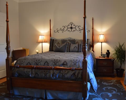 Private Suite at Long Creek