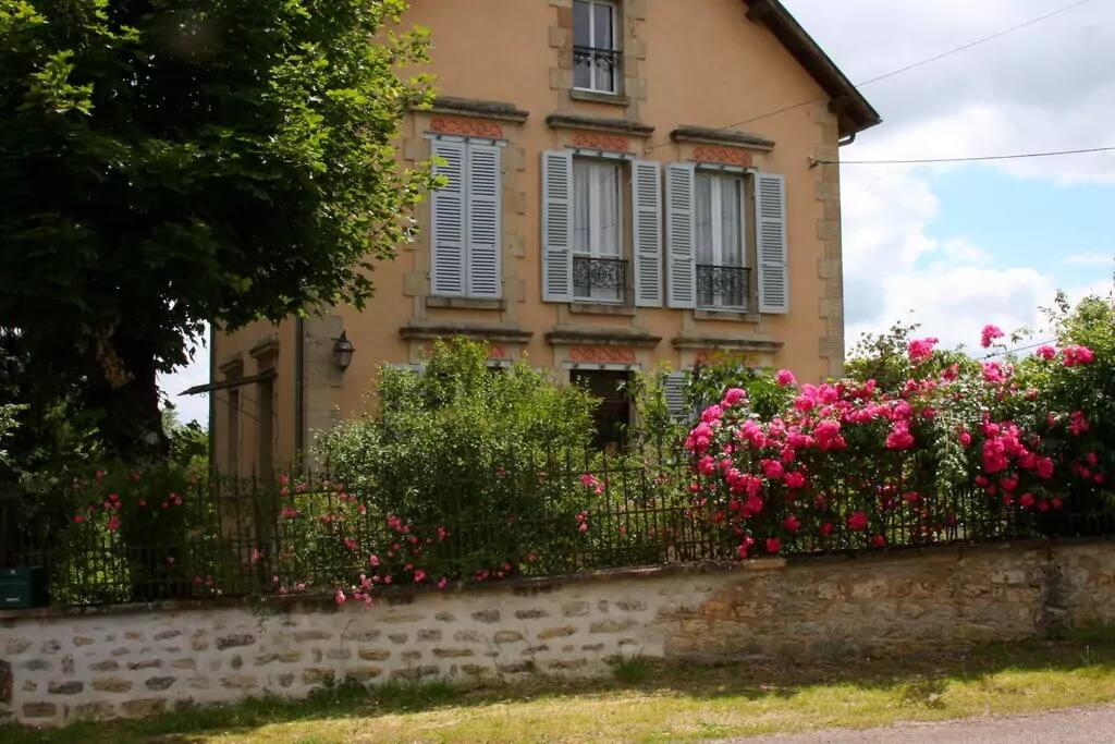 Le façade de "Le Chalet"
